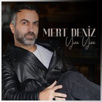 Постер песни Mert Deniz - Yine Yine