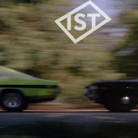 Постер песни IST - The Chase