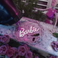Постер песни Layla And The Roses, pomfy. - Barbie